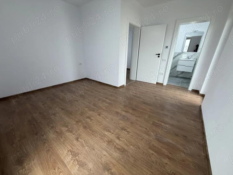 Casă cu 5 camere în Săcălaz