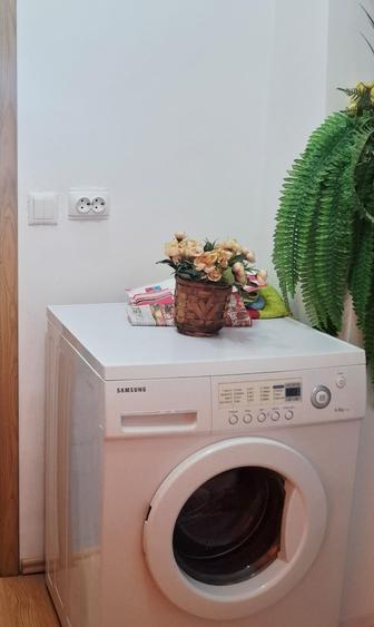 Apartament cu 3 camere decomandat, mobilat în Ultracentral