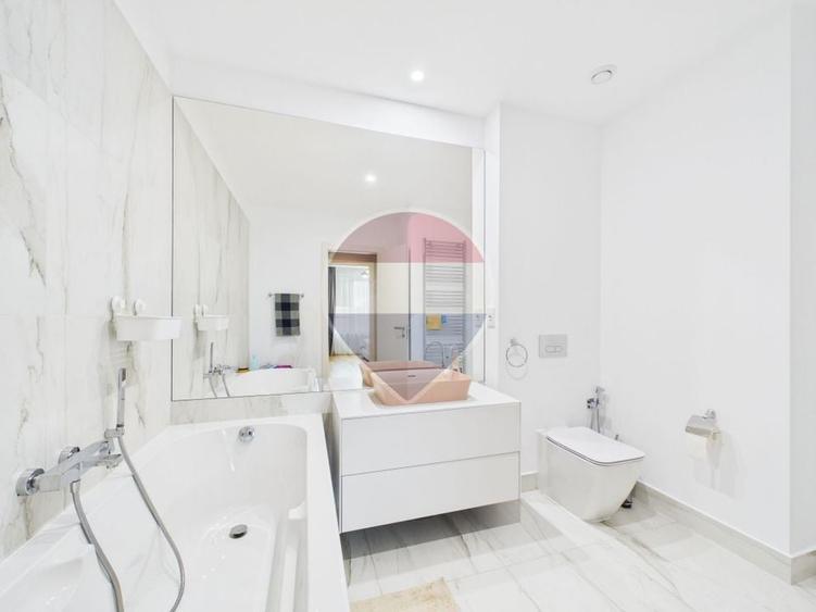 Apartament cu 4 camere decomandat, mobilat în Herăstrău