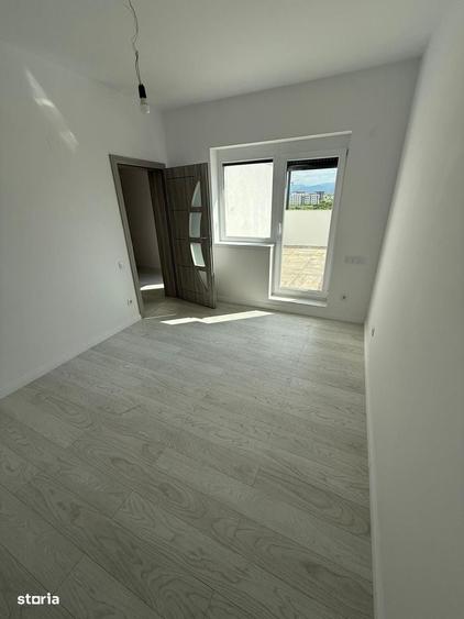 Apartament cu 2 camere decomandat în Central — fotografia 1