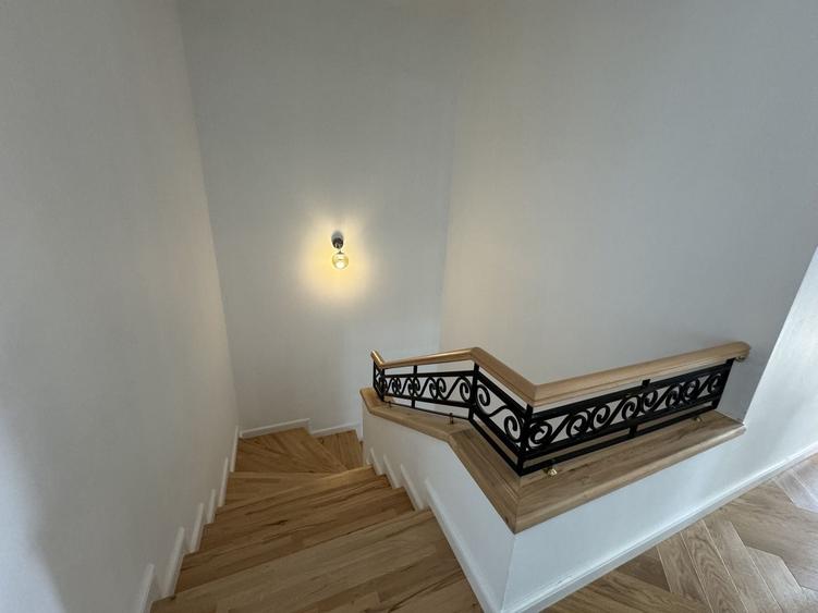 Duplex cu 4 camere cu Piscina în Iancu Nicolae