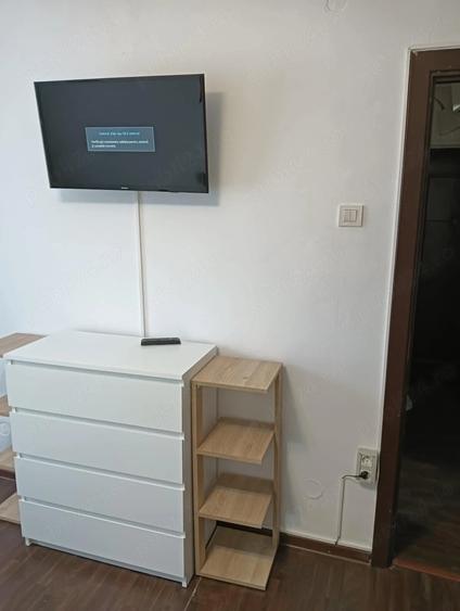 Garsonieră decomandată în Precista