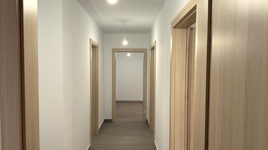 Apartament 3 camere decomandate, ultimul etaj, două băi — Urban Plaza, Astra - 8