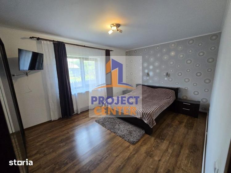 Casă cu 4 camere cu Teren 4460 Mp în Poiana Lacului