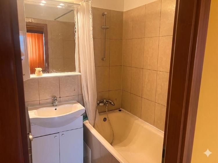 Apartament cu 2 camere decomandat, mobilat în 1 Mai