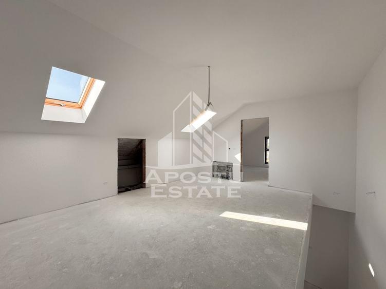 Duplex cu 6 camere cu Canalizare în Chișoda
