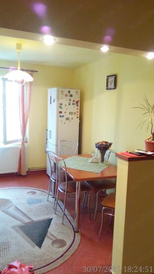 Apartament cu 2 camere decomandat în Tudor