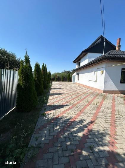 Casă cu 3 camere în Central