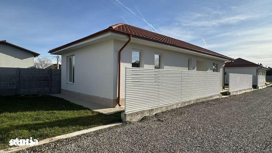 Casă cu 3 camere cu Teren 315 Mp în Crevedia