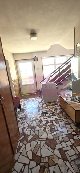 Casa de vanzare cu 6 camere in Busteni - 11