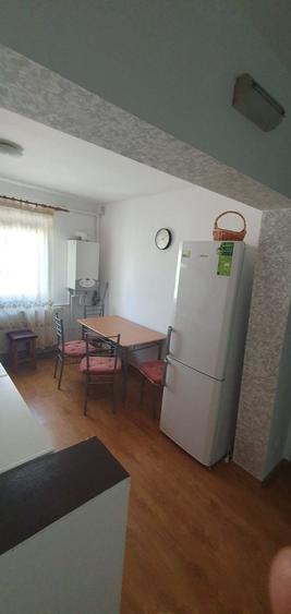 Apartament cu 2 camere semidecomandat în Popoveni