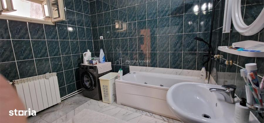 Casă cu 5 camere cu Teren 565 Mp în Central