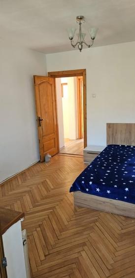 Apartament cu 3 camere semidecomandat, mobilat în Grigorescu
