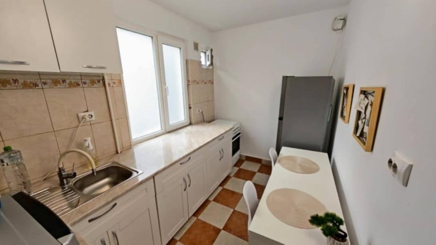 Apartament cu 2 camere decomandat în Tineretului