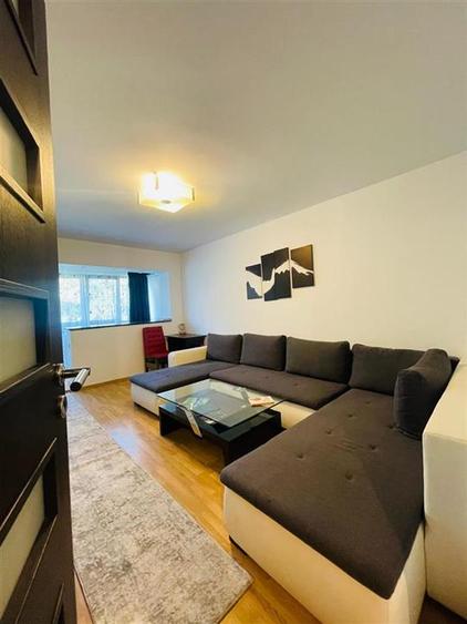 Apartament cu 2 camere semidecomandat, mobilat în Drumul Taberei