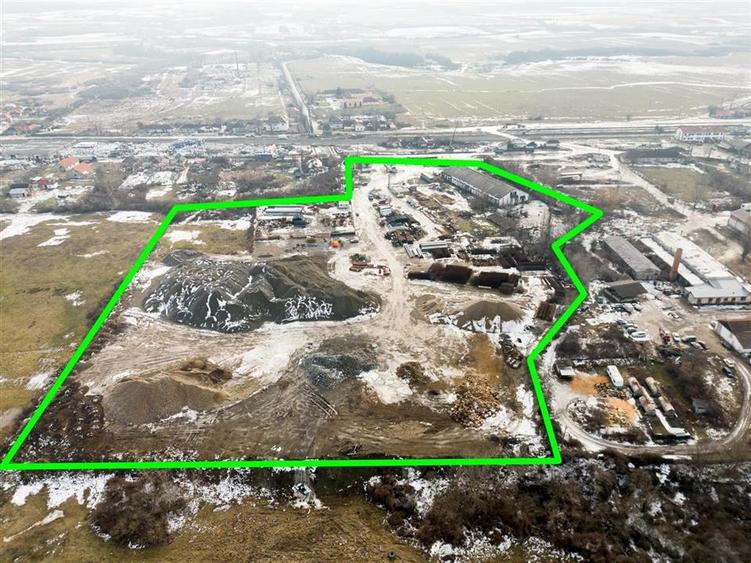 Spațiu industrial, de 1,483 mp, în Tileagd