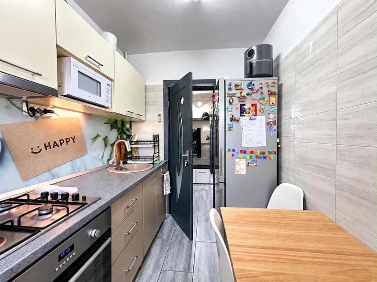 Apartament cu 2 camere semidecomandat în Banca Națională