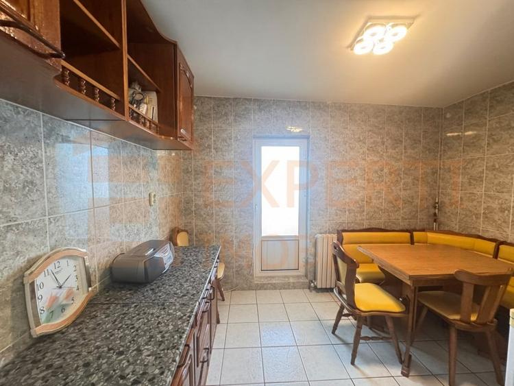 Apartament cu 3 camere decomandat, mobilat în Tomis III