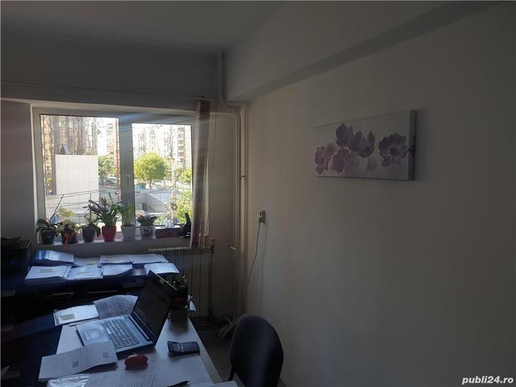 Inchiriez-vand apartament pentru firma - 2