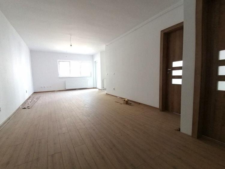 Apartament cu 3 camere decomandat în Șelimbăr