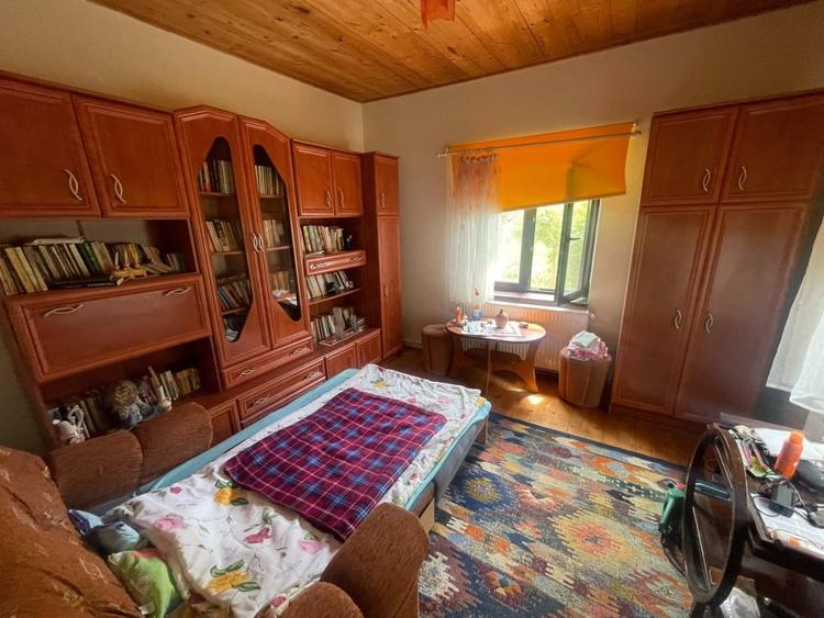 Casă individuală cu 3 camere cu Canalizare în Pianu de Sus
