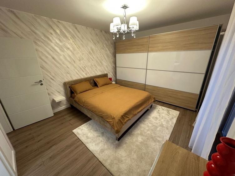 Duplex cu 5 camere cu Canalizare în Aradului