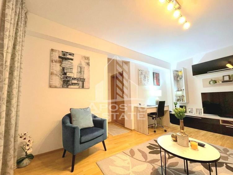 Apartament cu 2 camere semidecomandat, mobilat în Ultracentral