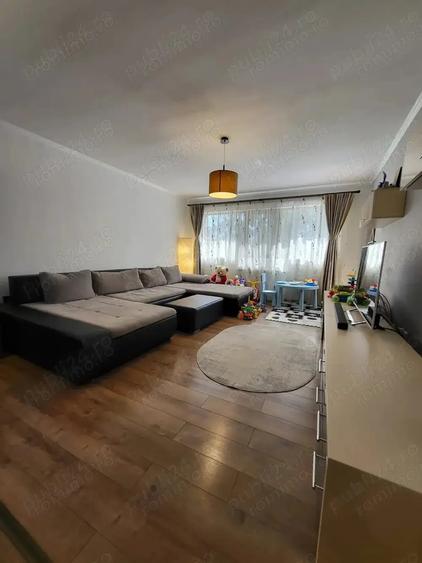Apartament cu 3 camere, mobilat în Giroc