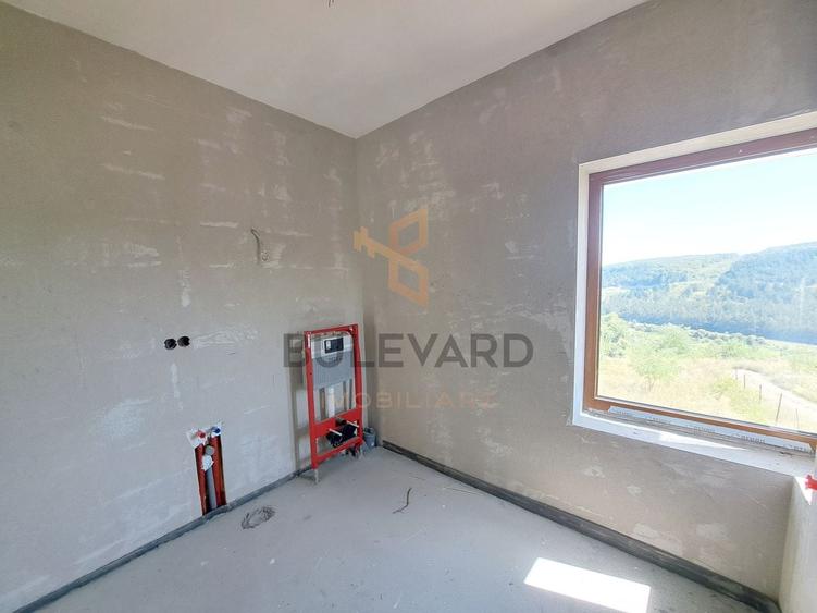 Duplex cu 4 camere cu Canalizare în Florești