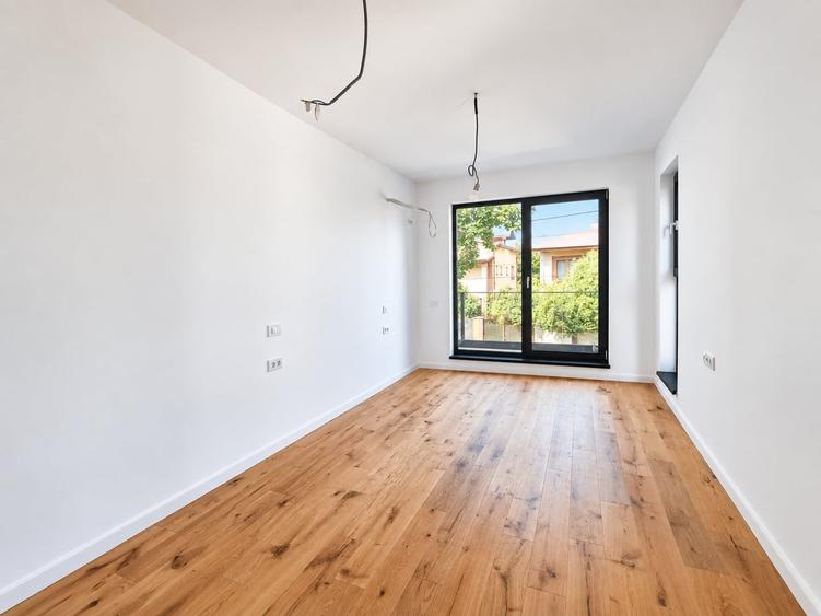 Duplex cu 4 camere cu Canalizare în Străulești