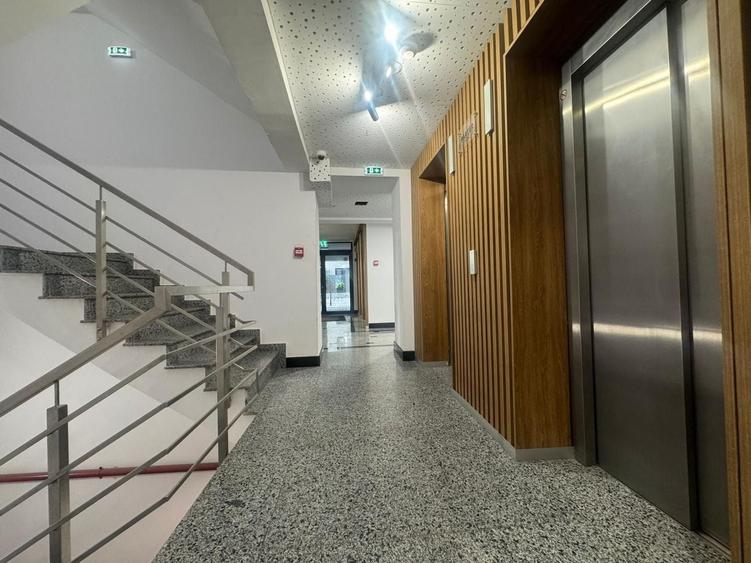 Apartament cu 3 camere decomandat în Nord