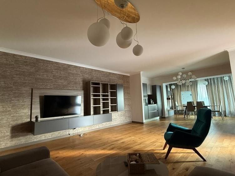 Apartament cu 2 camere decomandat, mobilat în Grozăvești