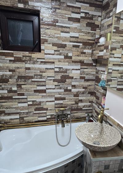Apartament cu 2 camere nedecomandat în Central