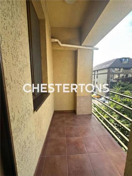 Apartament cu 2 camere semidecomandat, mobilat în Central