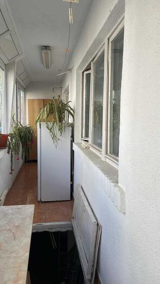 Apartament cu 3 camere în Nicolae Bălcescu