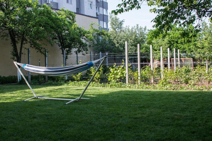 Casă individuală cu 4 camere cu Canalizare în Gorjului