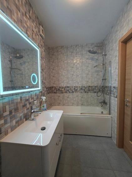Apartament cu 3 camere decomandat în Politehnica