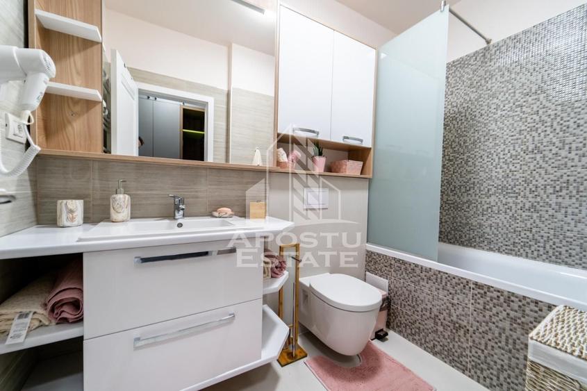 Apartament cu 2 camere semidecomandat, mobilat în UTA