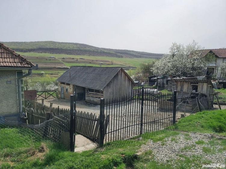 Casă cu 3 camere în Buza
