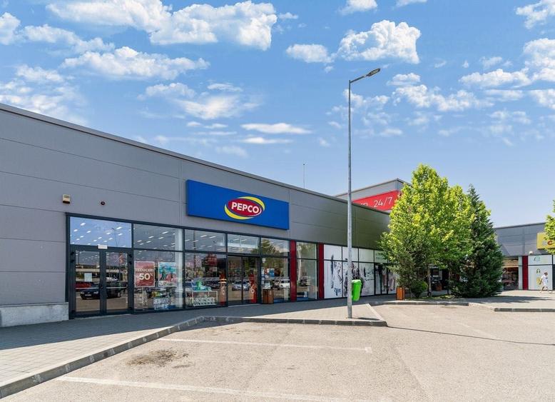 Spațiu comercial, de 3,806 mp, în Central