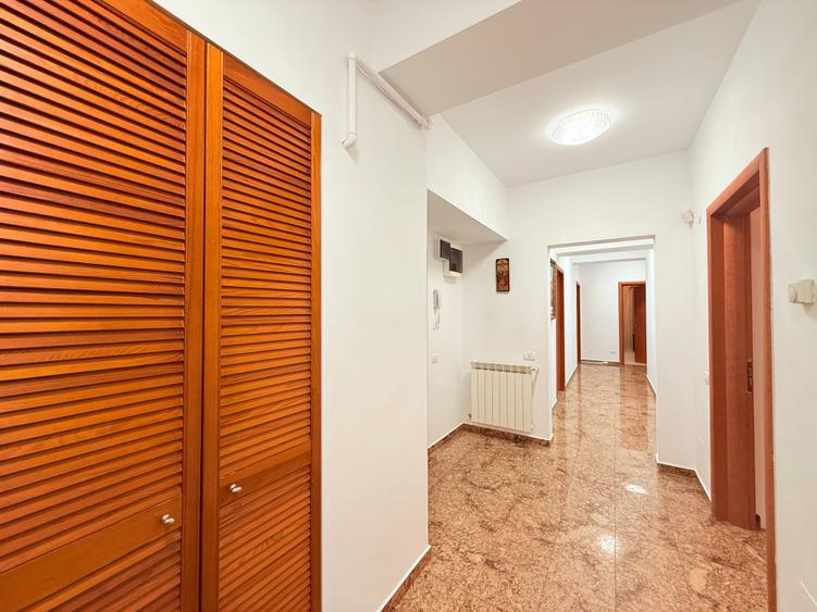 Apartament cu 4 camere decomandat, mobilat în Dorobanți