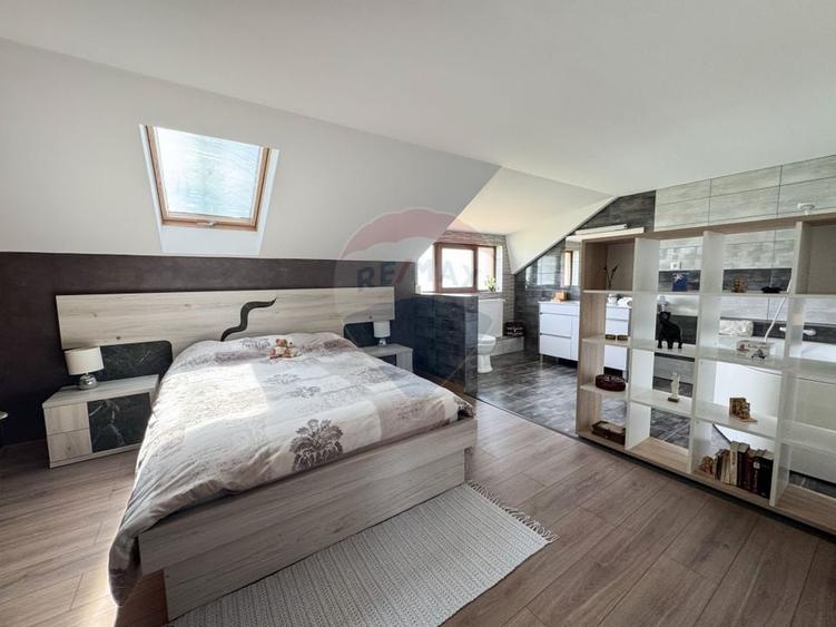 Casă individuală cu 5 camere cu Teren 704 Mp în Borhanci