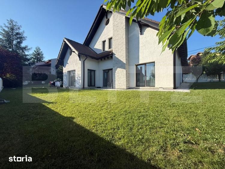 Casă cu 4 camere cu Teren 827 Mp în Bucium