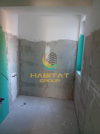 Apartament cu 2 camere semidecomandat în P-ța Alba Iulia