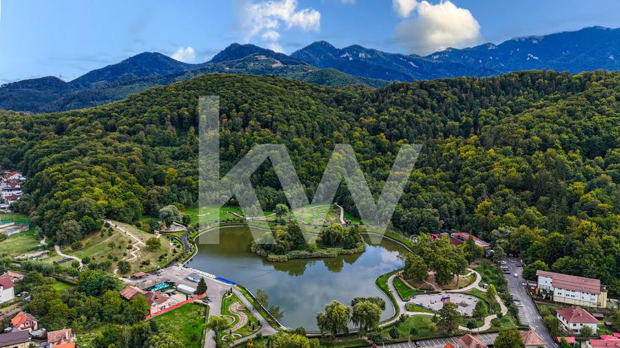 Apartament cu 3 camere semidecomandat în Noua