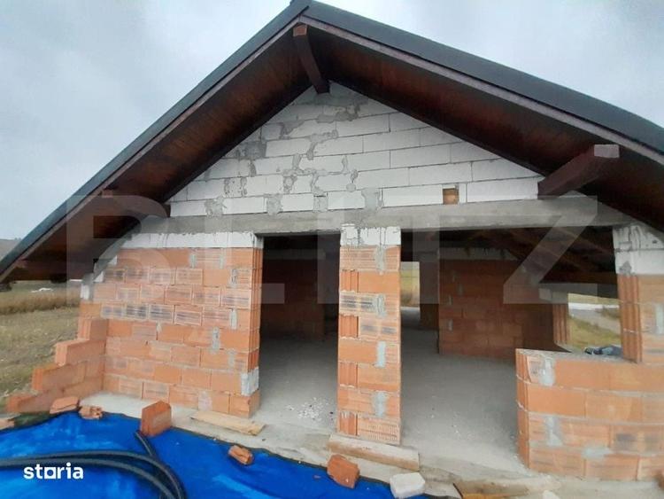 Casă cu 4 camere în Șieu
