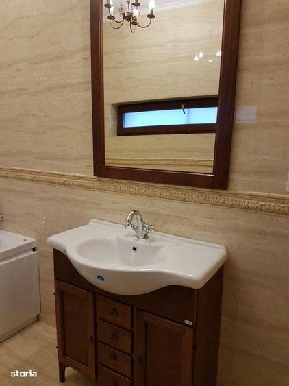 Casă cu 4 camere cu Teren 370 Mp în Central
