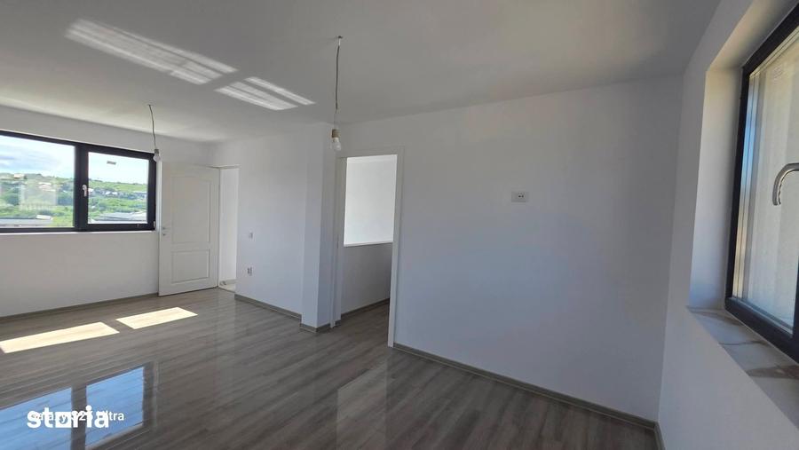 Casă cu 3 camere cu Teren 380 Mp în Bârnova