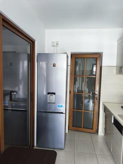 Apartament cu 3 camere decomandat în Cotroceni