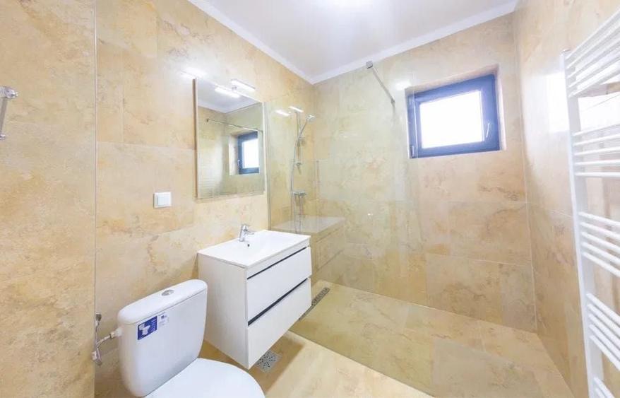 Apartament cu 2 camere decomandat în Exterior Vest